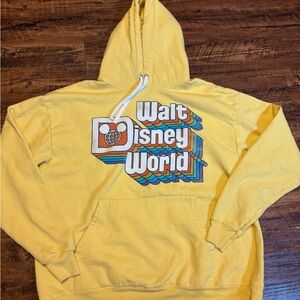 Walt Disney World Hoodie Yellow Vintage Style Logo Front Pouch Pocket Adult L